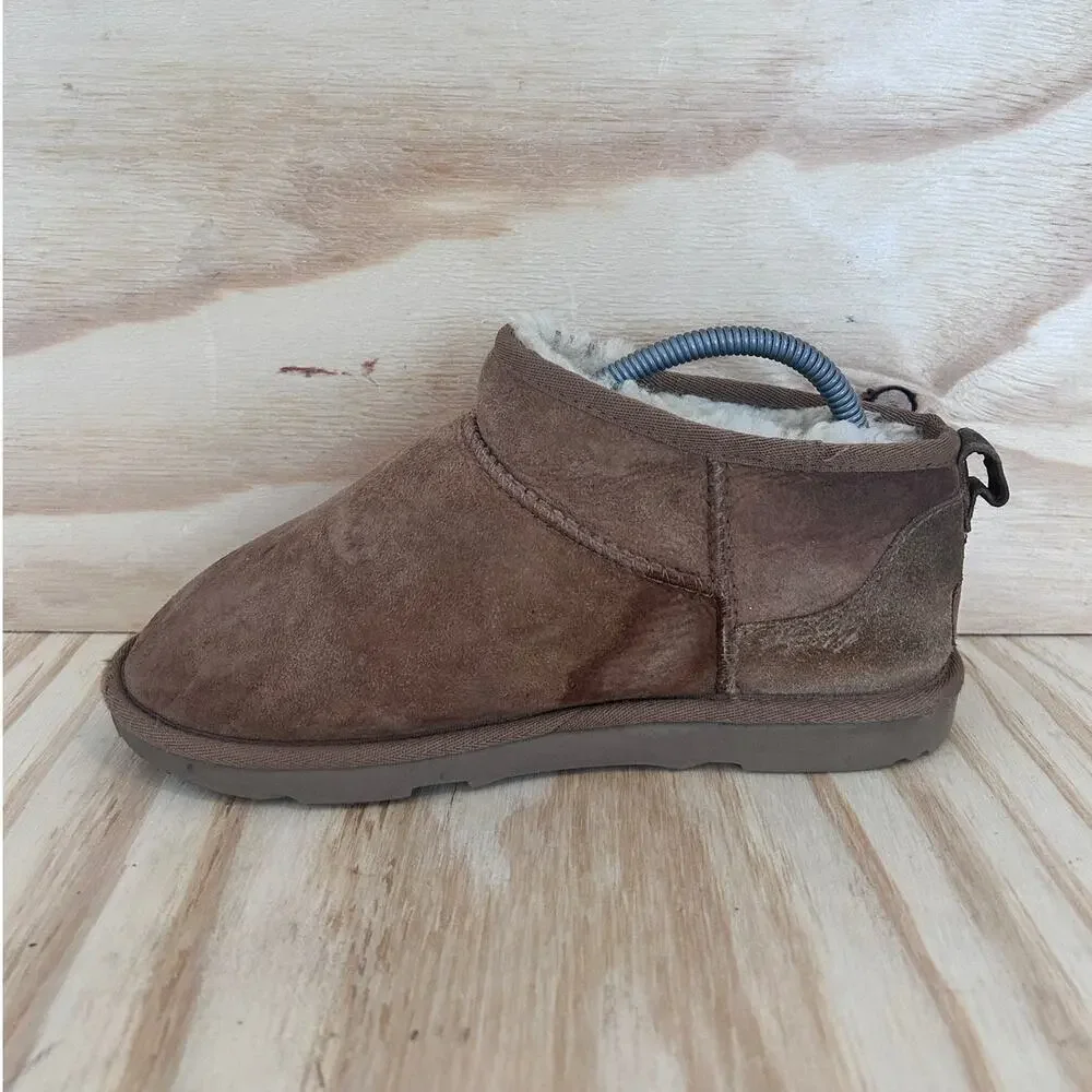 UGG - Classic Ultra - Mini Boots - Brown - Women's - 7 - S/N 1130750K